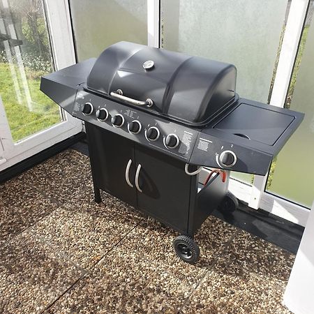 Charmante Haushaelfte Mit Garten Und Terrasse Flensburgo Exterior foto