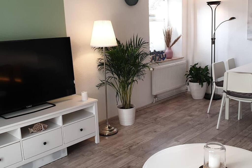 Charmante Haushaelfte Mit Garten Und Terrasse Flensburgo Exterior foto