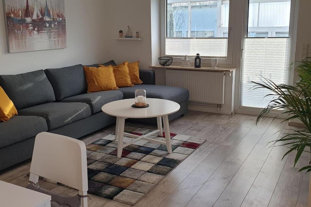 Charmante Haushaelfte Mit Garten Und Terrasse Flensburgo Exterior foto